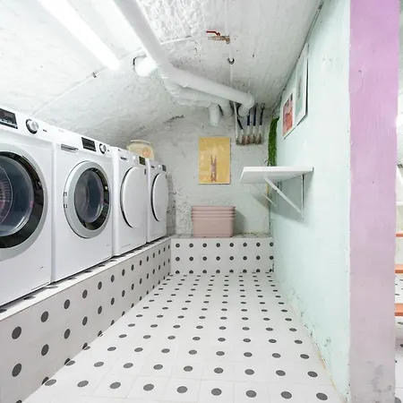 Apartment Shway - The Pink Pigeon *